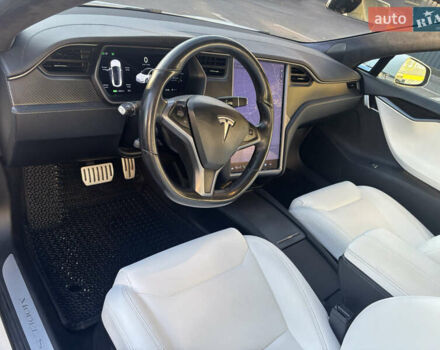 Белый Тесла Модель С, объемом двигателя 0 л и пробегом 85 тыс. км за 29500 $, фото 28 на Automoto.ua