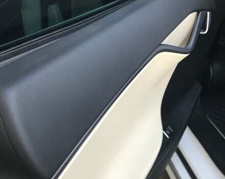 Белый Тесла Модель С, объемом двигателя 0 л и пробегом 55 тыс. км за 25000 $, фото 12 на Automoto.ua