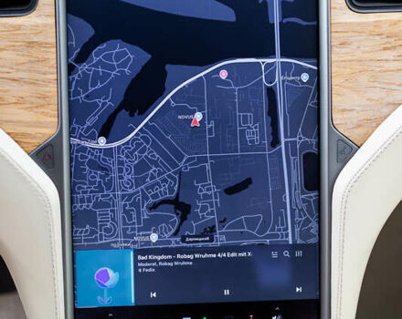 Білий Тесла Модель С, об'ємом двигуна 0 л та пробігом 193 тис. км за 24500 $, фото 27 на Automoto.ua