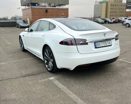 Белый Тесла Модель С, объемом двигателя 0 л и пробегом 149 тыс. км за 24900 $, фото 8 на Automoto.ua