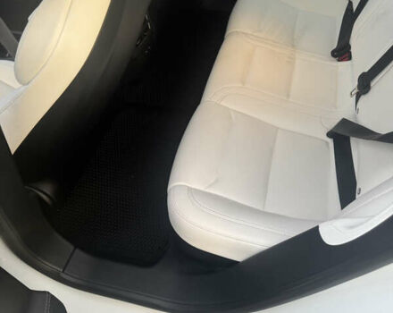 Белый Тесла Модель С, объемом двигателя 0 л и пробегом 154 тыс. км за 28000 $, фото 10 на Automoto.ua