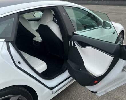 Белый Тесла Модель С, объемом двигателя 0 л и пробегом 149 тыс. км за 24900 $, фото 21 на Automoto.ua