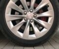 Білий Тесла Модель С, об'ємом двигуна 0 л та пробігом 59 тис. км за 25000 $, фото 7 на Automoto.ua