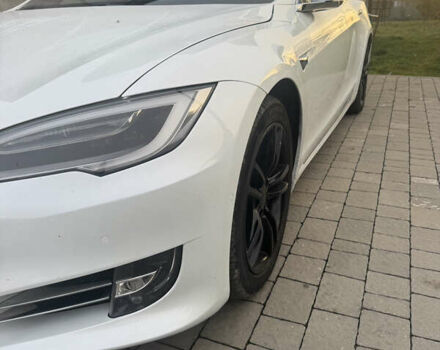 Білий Тесла Модель С, об'ємом двигуна 0 л та пробігом 154 тис. км за 30000 $, фото 4 на Automoto.ua