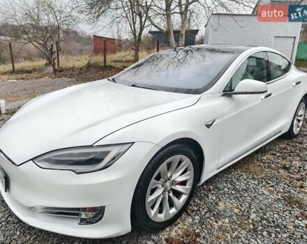 Білий Тесла Модель С, об'ємом двигуна 0 л та пробігом 39 тис. км за 34999 $, фото 5 на Automoto.ua
