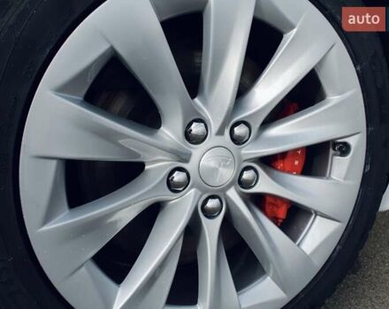 Белый Тесла Модель С, объемом двигателя 0 л и пробегом 117 тыс. км за 29700 $, фото 17 на Automoto.ua