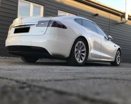 Белый Тесла Модель С, объемом двигателя 0 л и пробегом 55 тыс. км за 25000 $, фото 2 на Automoto.ua