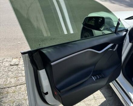 Тесла Модель С 2020 у Дніпро (Дніпропетровську) на Automoto.ua Білий Тесла Модель С, об'ємом двигуна 0 л та пробігом 59 тис. км за 35500 $, фото 11 на Automoto.ua