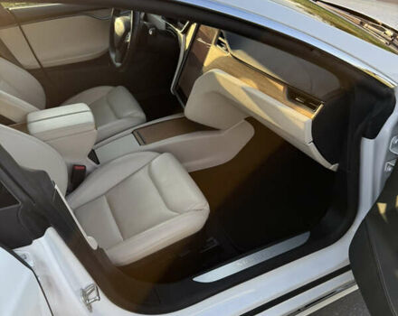 Тесла Модель С 2020 у Івано-Франківську на Automoto.ua Білий Тесла Модель С, об'ємом двигуна 0 л та пробігом 49 тис. км за 27900 $, фото 3 на Automoto.ua