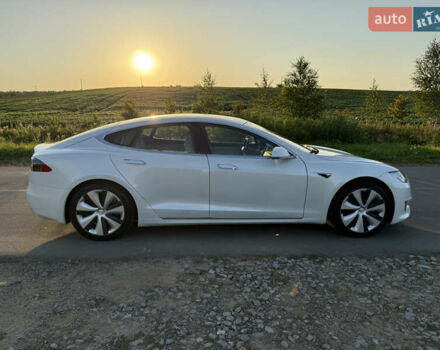 Тесла Модель С 2020 у Івано-Франківську на Automoto.ua Білий Тесла Модель С, об'ємом двигуна 0 л та пробігом 49 тис. км за 27900 $, фото 9 на Automoto.ua