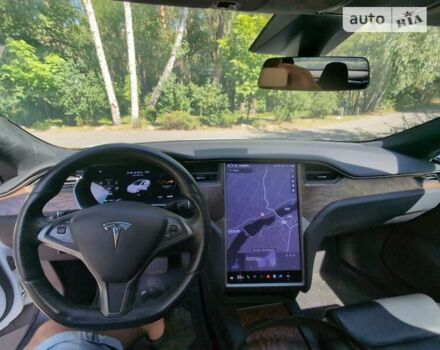 Белый Тесла Модель С, объемом двигателя 0 л и пробегом 49 тыс. км за 34500 $, фото 7 на Automoto.ua