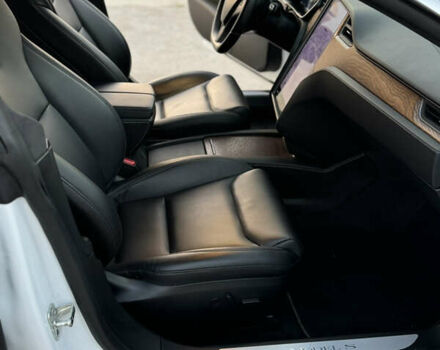 Белый Тесла Модель С, объемом двигателя 0 л и пробегом 69 тыс. км за 29900 $, фото 14 на Automoto.ua