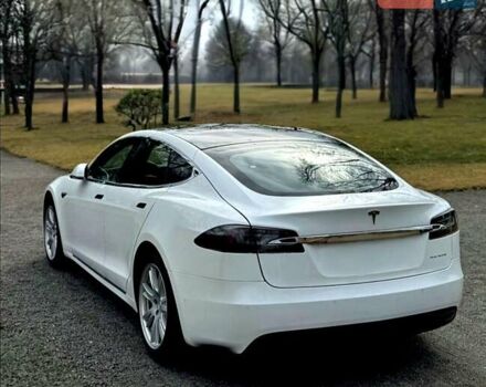 Білий Тесла Модель С, об'ємом двигуна 0 л та пробігом 75 тис. км за 29000 $, фото 9 на Automoto.ua
