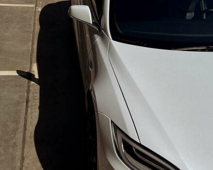 Білий Тесла Модель С, об'ємом двигуна 0 л та пробігом 50 тис. км за 45000 $, фото 14 на Automoto.ua