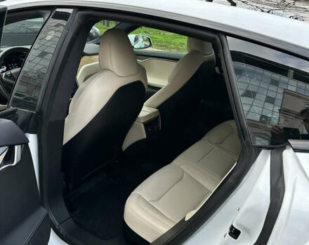 Тесла Модель С 2020 в Одессе на Automoto.ua Белый Тесла Модель С, объемом двигателя 0 л и пробегом 39 тыс. км за 27500 $, фото 16 на Automoto.ua