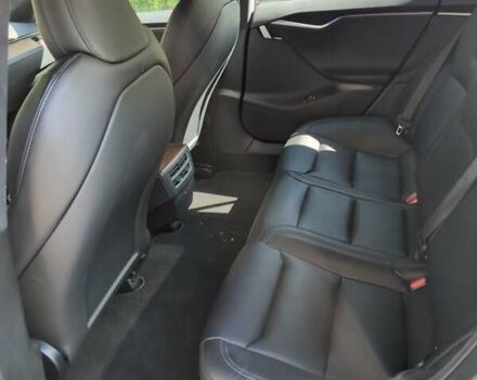 Белый Тесла Модель С, объемом двигателя 0 л и пробегом 49 тыс. км за 34500 $, фото 5 на Automoto.ua