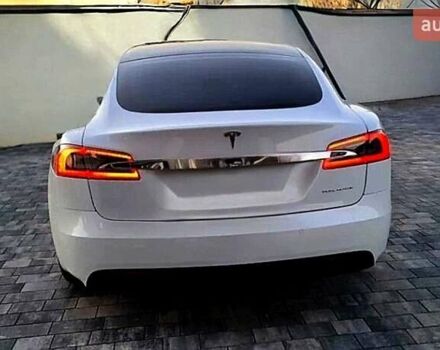 Білий Тесла Модель С, об'ємом двигуна 0 л та пробігом 75 тис. км за 29000 $, фото 10 на Automoto.ua