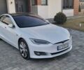 Белый Тесла Модель С, объемом двигателя 0 л и пробегом 65 тыс. км за 28500 $, фото 9 на Automoto.ua