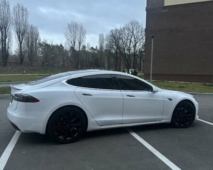 Білий Тесла Модель С, об'ємом двигуна 0 л та пробігом 160 тис. км за 33000 $, фото 8 на Automoto.ua