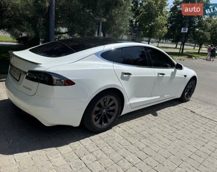 Тесла Модель С 2020 у Дніпро (Дніпропетровську) на Automoto.ua Білий Тесла Модель С, об'ємом двигуна 0 л та пробігом 59 тис. км за 35500 $, фото 3 на Automoto.ua