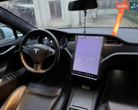 Белый Тесла Модель С, объемом двигателя 0 л и пробегом 104 тыс. км за 31500 $, фото 9 на Automoto.ua