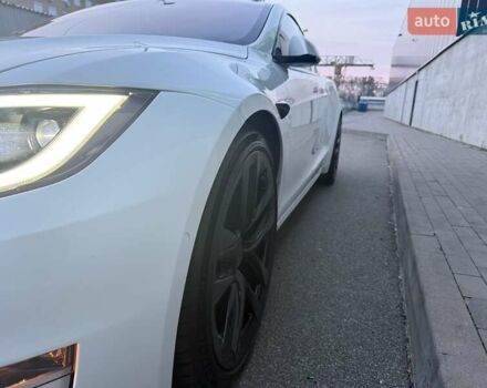 Білий Тесла Модель С, об'ємом двигуна 0 л та пробігом 51 тис. км за 49999 $, фото 19 на Automoto.ua