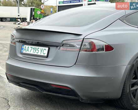 Белый Тесла Модель С, объемом двигателя 0 л и пробегом 68 тыс. км за 39900 $, фото 6 на Automoto.ua