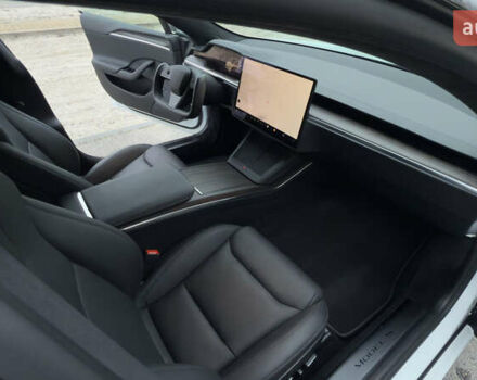 Белый Тесла Модель С, объемом двигателя 0 л и пробегом 42 тыс. км за 35500 $, фото 17 на Automoto.ua