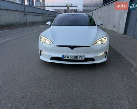 Білий Тесла Модель С, об'ємом двигуна 0 л та пробігом 51 тис. км за 49999 $, фото 3 на Automoto.ua