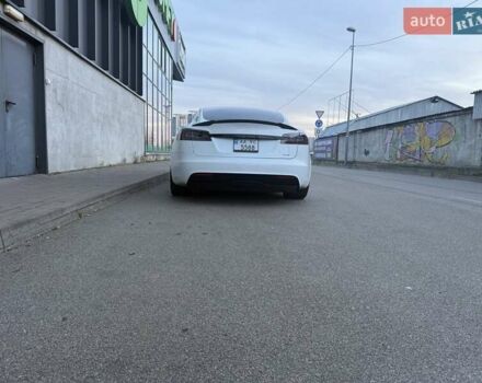 Білий Тесла Модель С, об'ємом двигуна 0 л та пробігом 51 тис. км за 49999 $, фото 8 на Automoto.ua