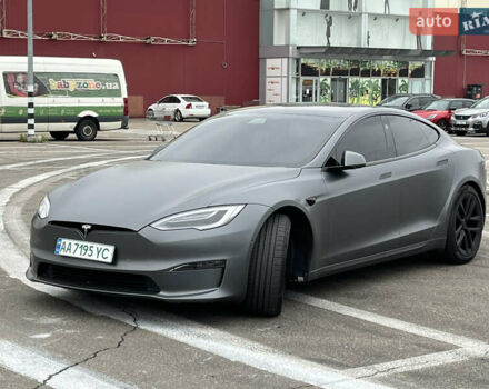 Белый Тесла Модель С, объемом двигателя 0 л и пробегом 68 тыс. км за 39900 $, фото 2 на Automoto.ua