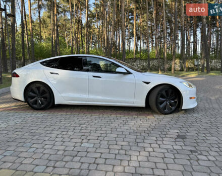 Білий Тесла Модель С, об'ємом двигуна 0 л та пробігом 38 тис. км за 33000 $, фото 28 на Automoto.ua