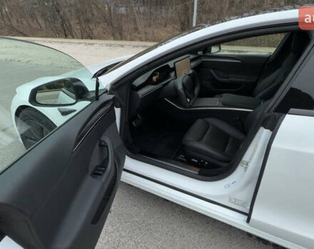 Белый Тесла Модель С, объемом двигателя 0 л и пробегом 42 тыс. км за 35500 $, фото 9 на Automoto.ua