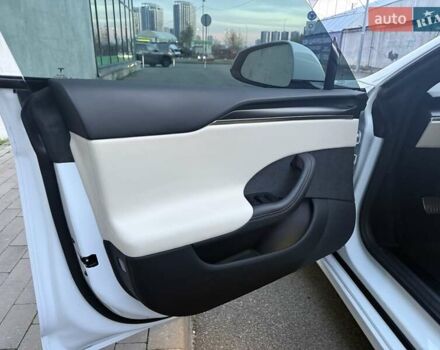 Білий Тесла Модель С, об'ємом двигуна 0 л та пробігом 51 тис. км за 49999 $, фото 35 на Automoto.ua