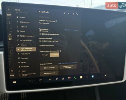 Білий Тесла Модель С, об'ємом двигуна 0 л та пробігом 51 тис. км за 49999 $, фото 42 на Automoto.ua