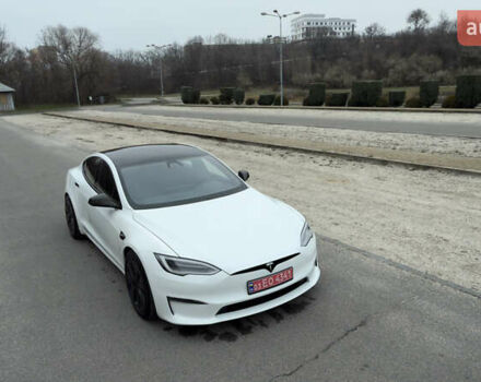 Белый Тесла Модель С, объемом двигателя 0 л и пробегом 42 тыс. км за 35500 $, фото 7 на Automoto.ua