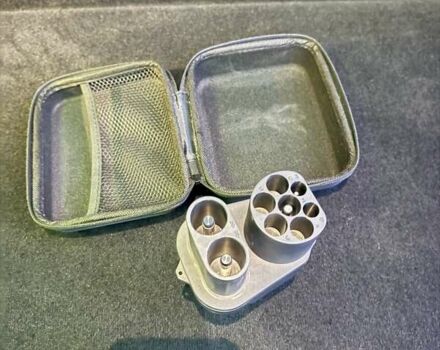 Білий Тесла Модель С, об'ємом двигуна 0 л та пробігом 51 тис. км за 49999 $, фото 28 на Automoto.ua