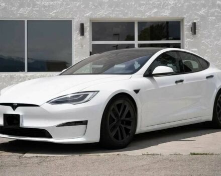 Белый Тесла Модель С, объемом двигателя 0 л и пробегом 25 тыс. км за 33300 $, фото 2 на Automoto.ua