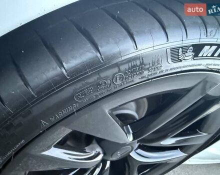 Білий Тесла Модель С, об'ємом двигуна 0 л та пробігом 51 тис. км за 49999 $, фото 16 на Automoto.ua