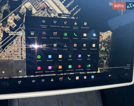 Білий Тесла Модель С, об'ємом двигуна 0 л та пробігом 51 тис. км за 49999 $, фото 43 на Automoto.ua