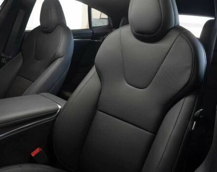 Белый Тесла Модель С, объемом двигателя 0 л и пробегом 25 тыс. км за 33300 $, фото 8 на Automoto.ua