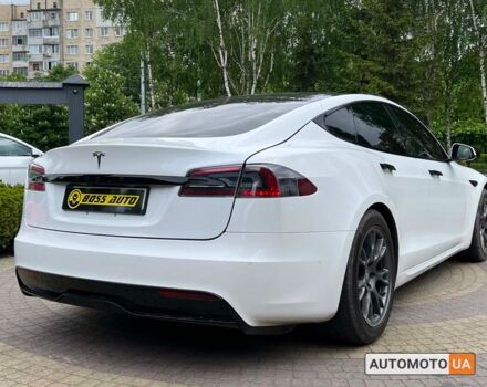 Белый Тесла Модель С, объемом двигателя 100 л и пробегом 18 тыс. км за 52800 $, фото 6 на Automoto.ua