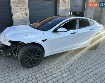 Білий Тесла Модель С, об'ємом двигуна 0 л та пробігом 54 тис. км за 15500 $, фото 6 на Automoto.ua