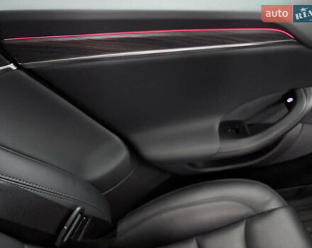 Білий Тесла Модель С, об'ємом двигуна 0 л та пробігом 76 тис. км за 39999 $, фото 12 на Automoto.ua