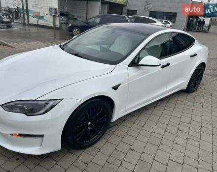 Белый Тесла Модель С, объемом двигателя 0 л и пробегом 27 тыс. км за 42000 $, фото 1 на Automoto.ua