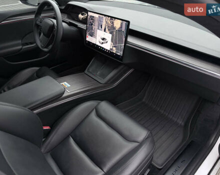 Білий Тесла Модель С, об'ємом двигуна 0 л та пробігом 76 тис. км за 39999 $, фото 7 на Automoto.ua