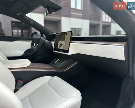 Белый Тесла Модель С, объемом двигателя 0 л и пробегом 68 тыс. км за 42000 $, фото 29 на Automoto.ua