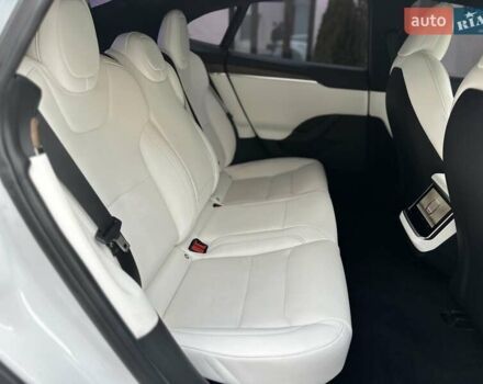 Белый Тесла Модель С, объемом двигателя 0 л и пробегом 68 тыс. км за 42000 $, фото 22 на Automoto.ua