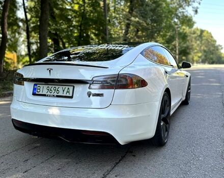 Белый Тесла Модель С, объемом двигателя 0 л и пробегом 52 тыс. км за 61999 $, фото 6 на Automoto.ua