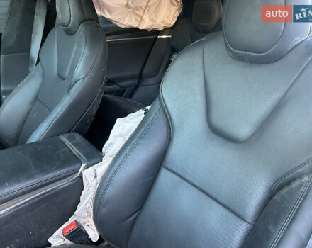 Білий Тесла Модель С, об'ємом двигуна 0 л та пробігом 54 тис. км за 15500 $, фото 9 на Automoto.ua